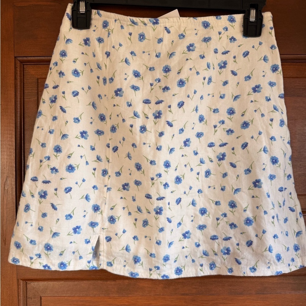 American Eagle Floral Mini Skirt